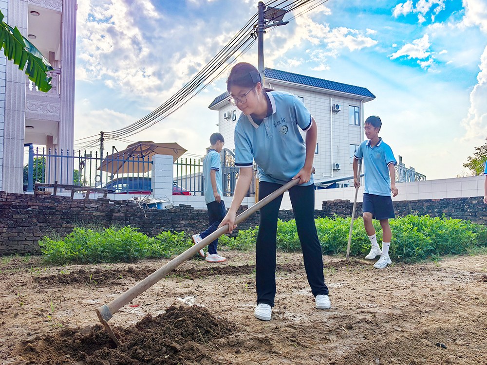 汕尾周边教育不听话孩子学校怎么联系？本地寄宿素质培育机构测评